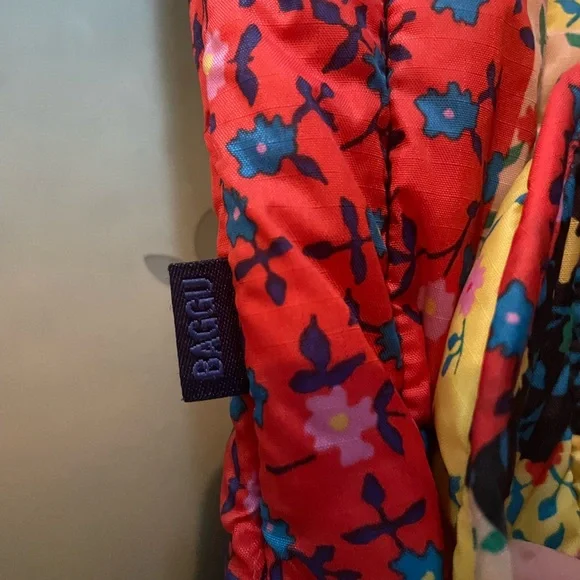 BAGGU "Calico Block" Quilted Laptop Sleeve - Picture 2 of 7